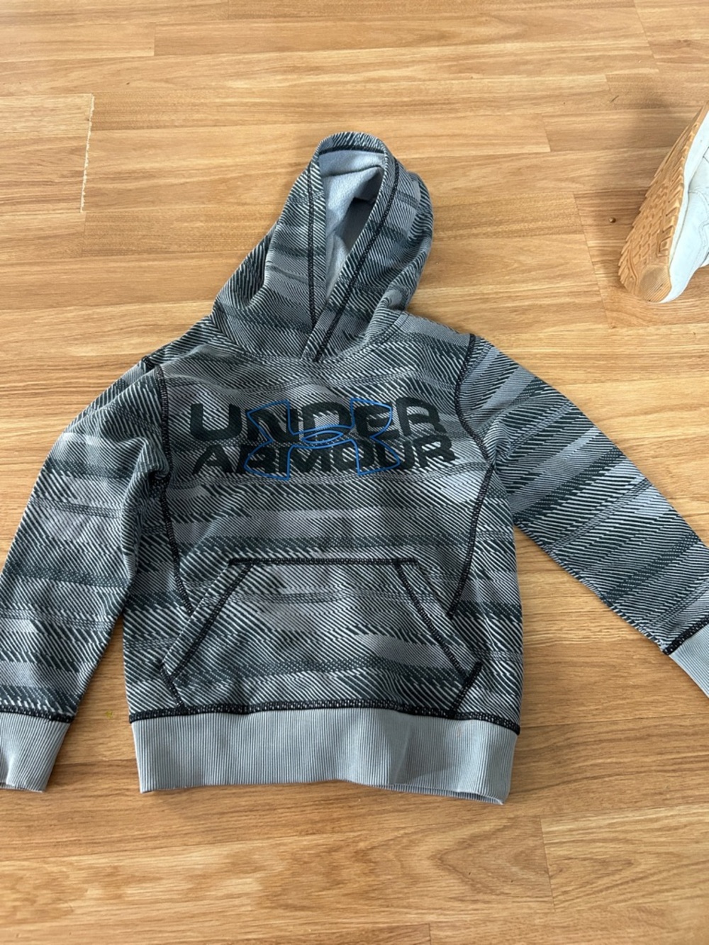 Under Armour Gray Fleece Hoodie with Black Logo Tag
